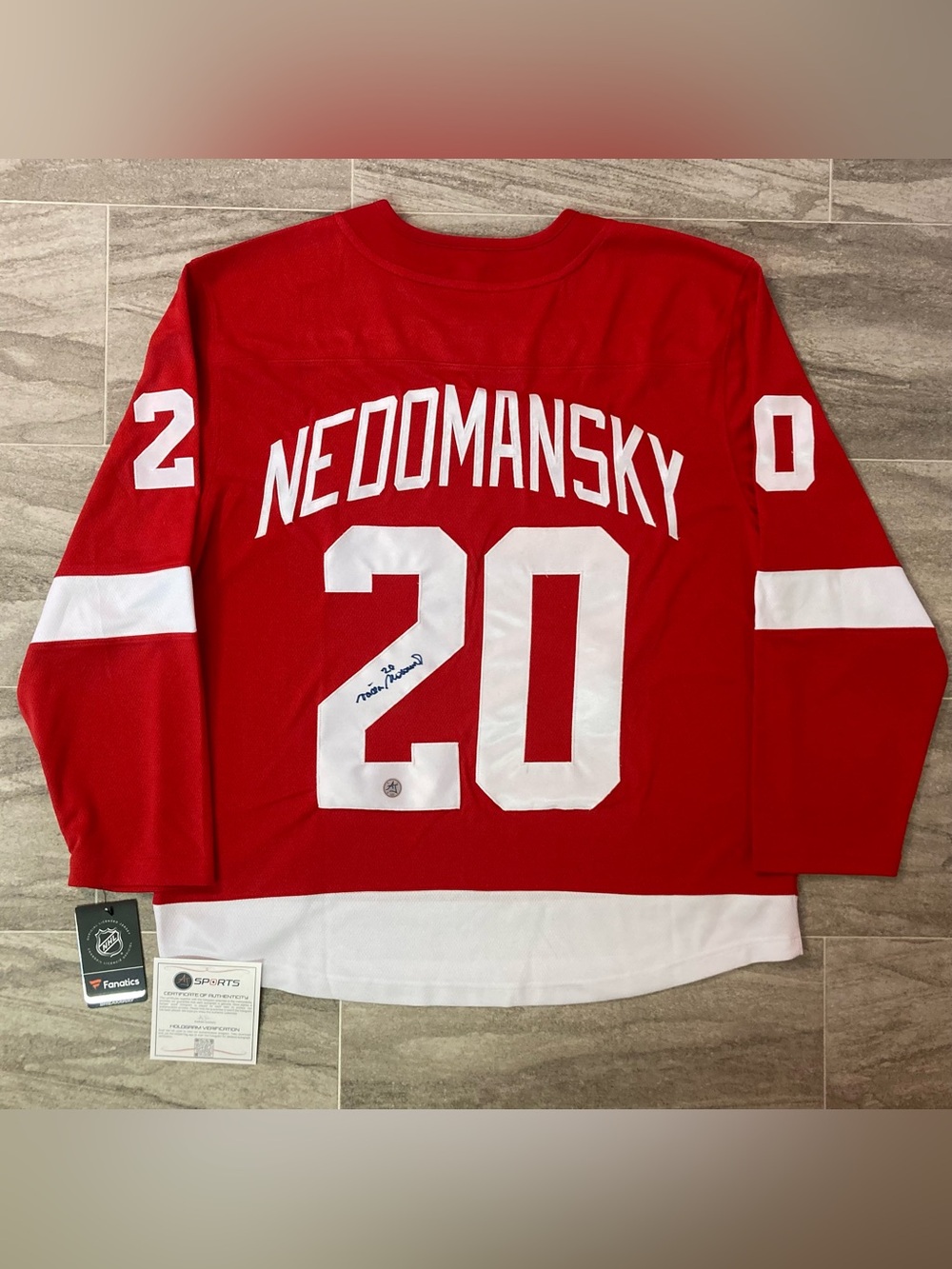 Fanatics Detroit Red Wings Vaclav Nedomansky #20 Autographed Hockey Jersey NWT